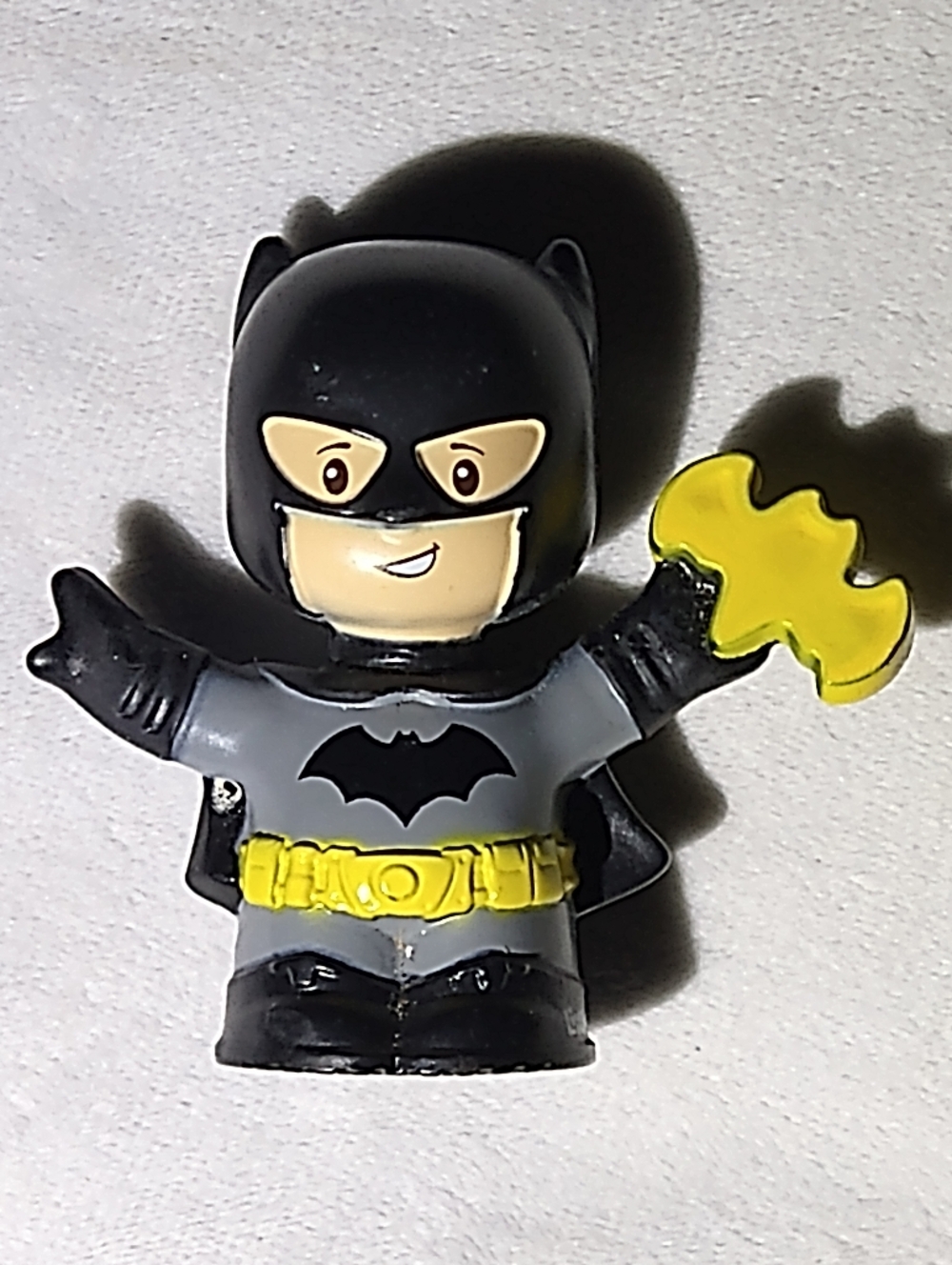 Batman Mini Figure with Yellow Batarang